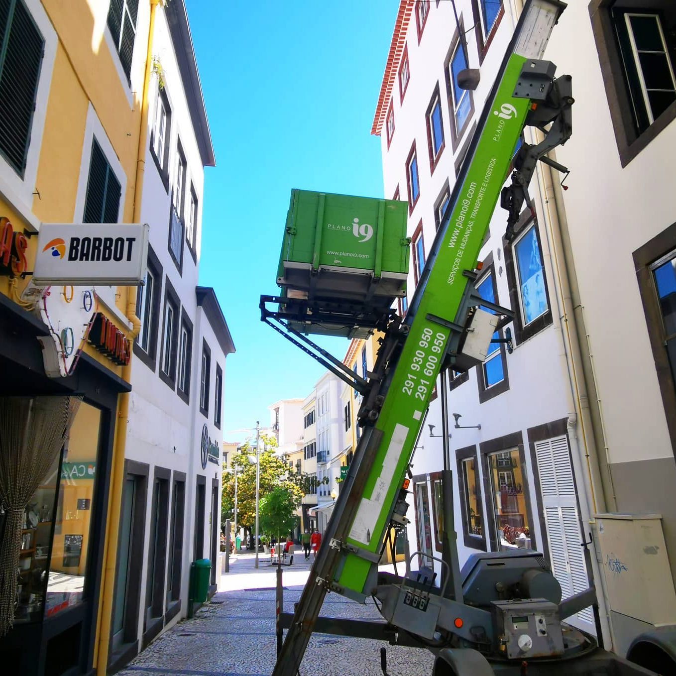 External Lift Equipment